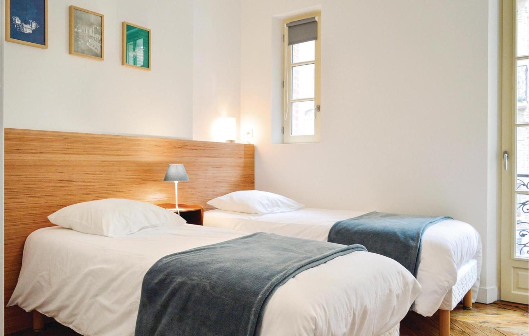 2 Bedroom Awesome Apartment In Mers-Les-Bains Kültér fotó
